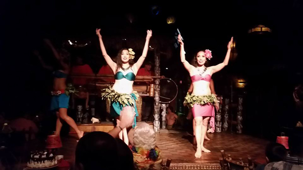 the show at the Mai-Kai